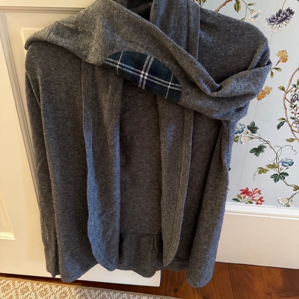 Two Bees cashmere sweater